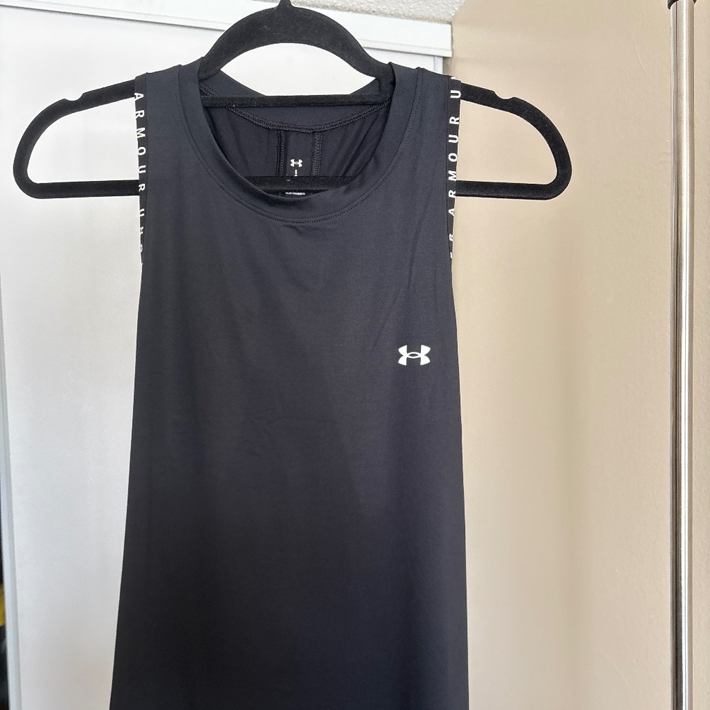Under Armour UA Tech Knockout women's tank top in black